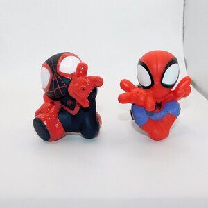 Spidey & Amazing Friends 2 Bath Toy Pool Water Squirters Spiderman Miles Morales